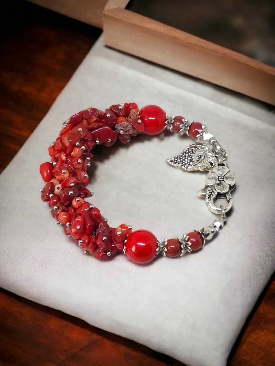 Bransoletka handmade z korali