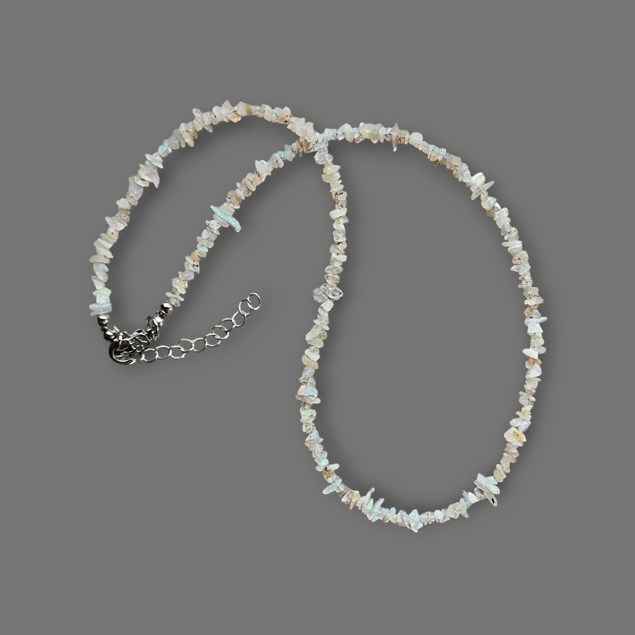 Subtelny naszyjnik z autentycznych Opali Australijskich - Magiczny Kamyczek 